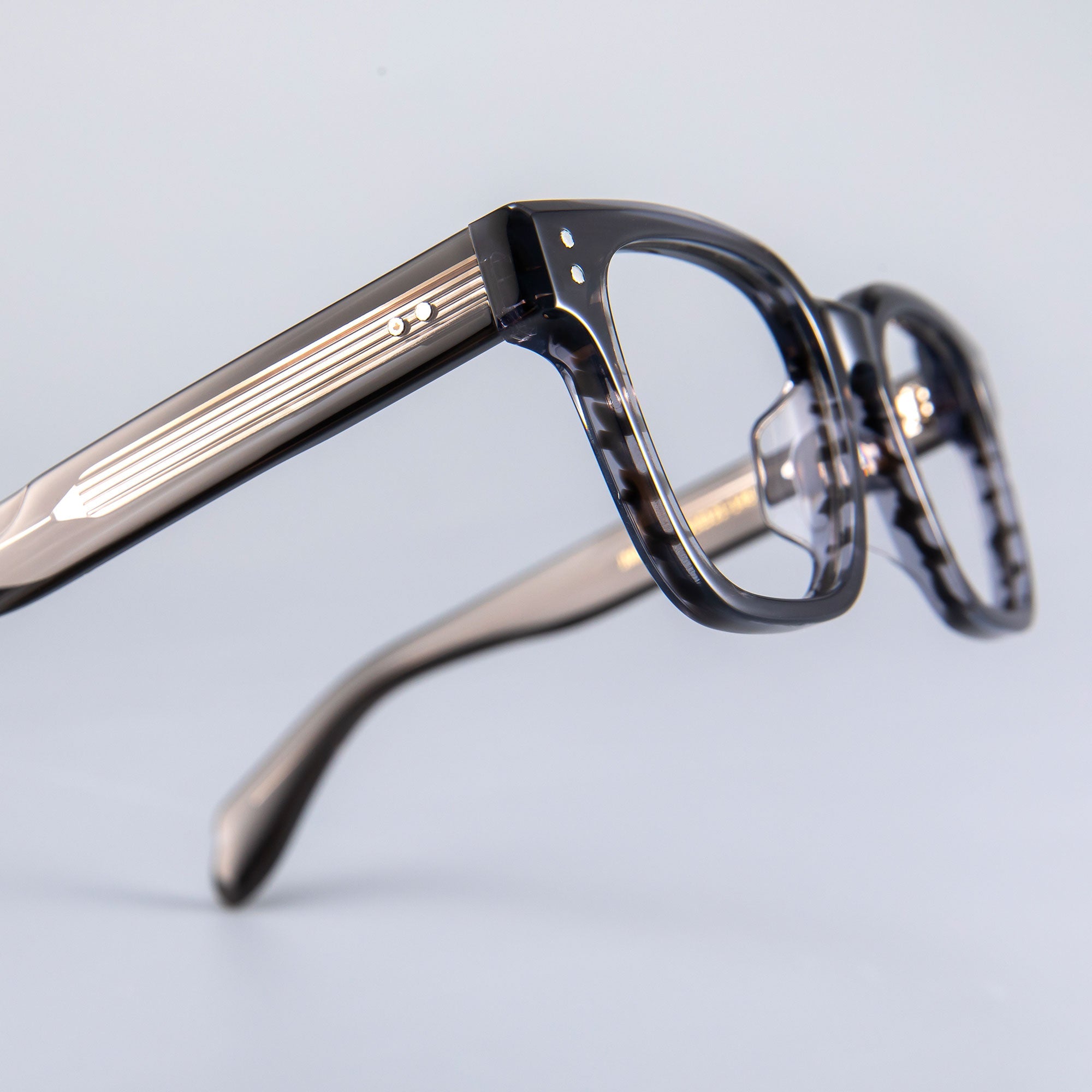 Donahugh-eyeglasses-TransGrey